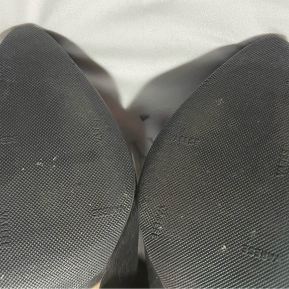 Knee high Jimmy Choo black leather boots - Picture 6 of 11